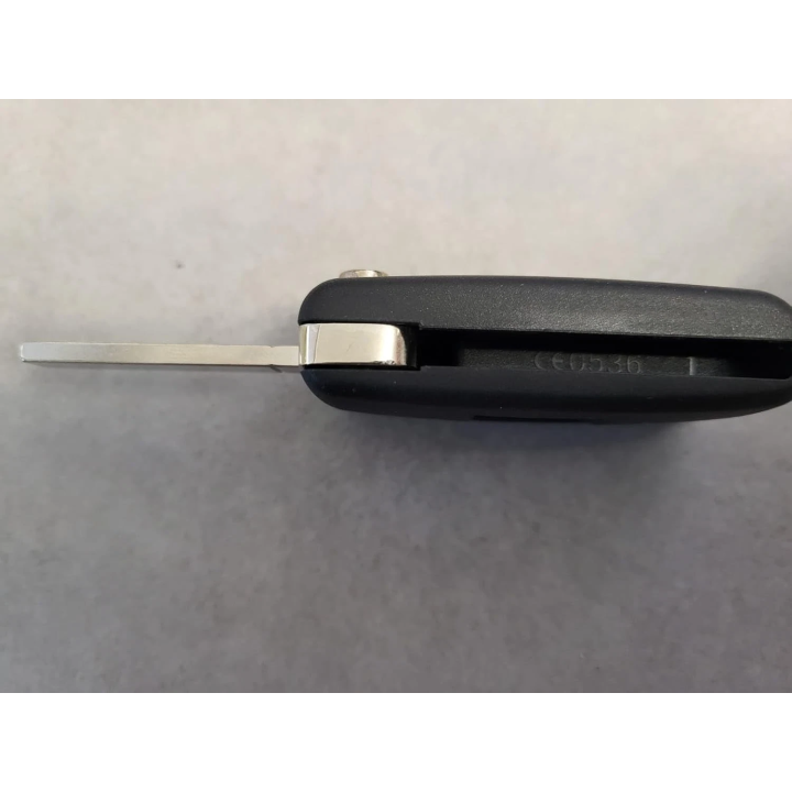 Clé télécommande pour Citroen 3 boutons coffre Ce0536 avec lame Va2 vue de côté